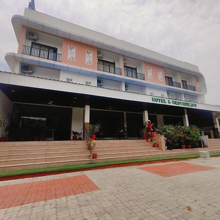 Hotel White Lotus Dungarpur Exterior foto